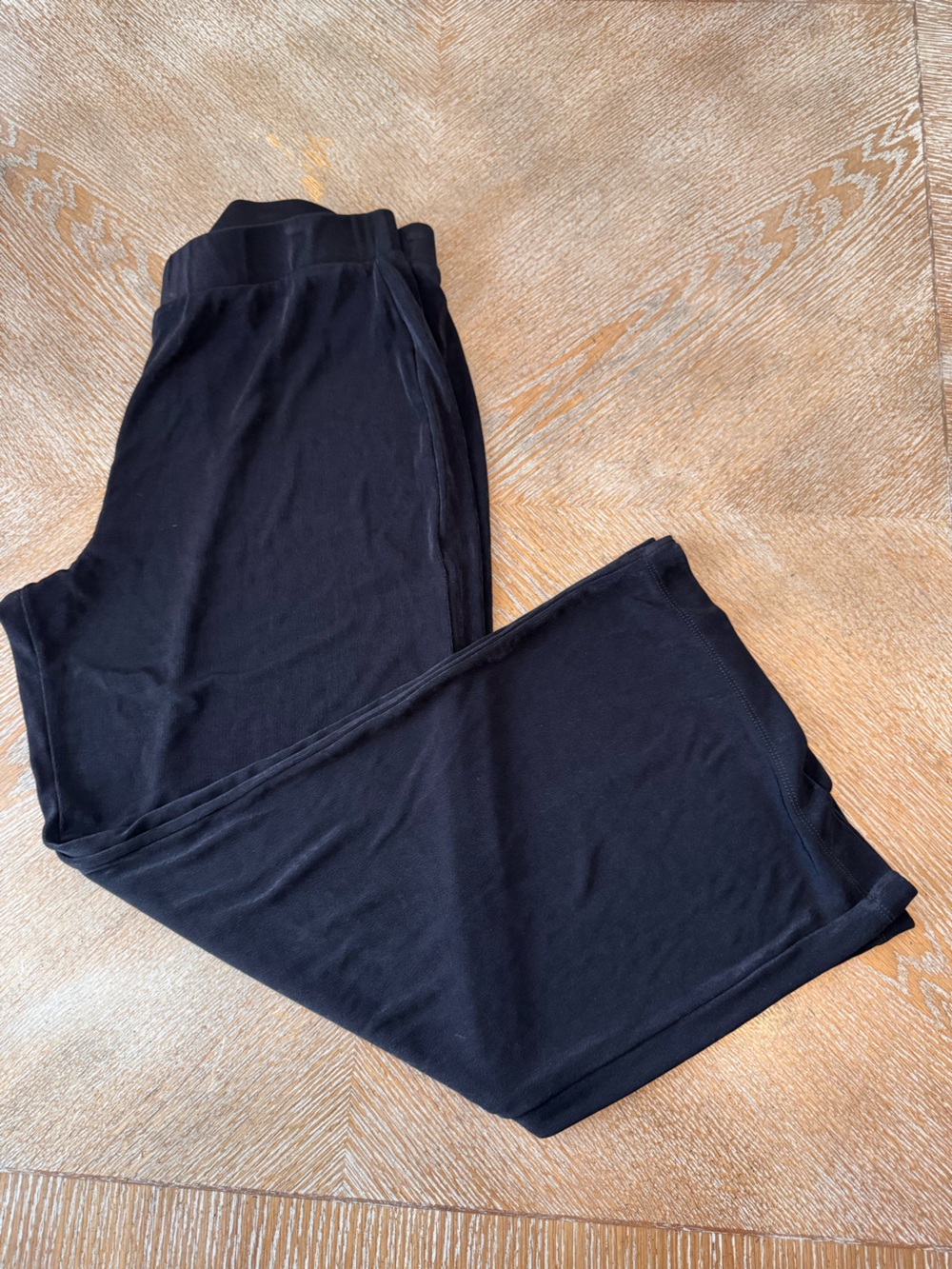 Chico's Black travelers Pants Size 2P Waist 34” Inseam 27” high rise Acetate